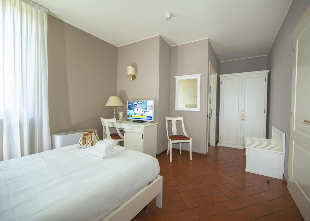 Pontevico Hotel Il Gelso מראה חיצוני תמונה